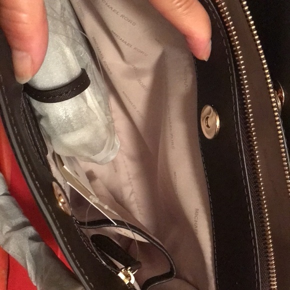 Michael Kors Saffiano Savannah Medium Satchel - Picture 9 of 10